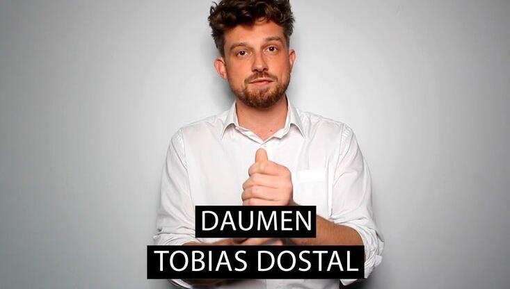 Daumen by Tobias Dostal (Mp4 Video Download)